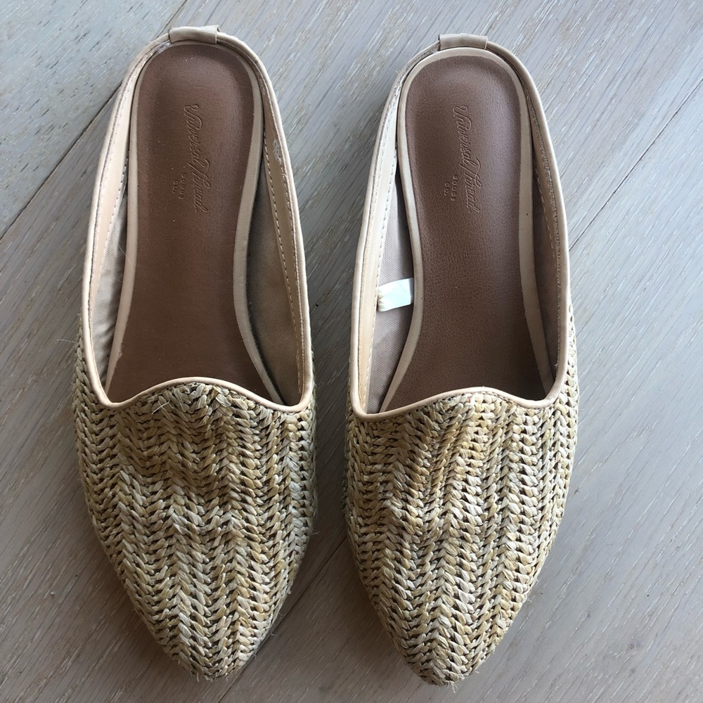 Universal Thread Woven Flats